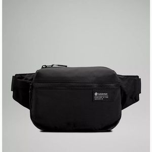 Lululemon Clean Lines Belt Bag